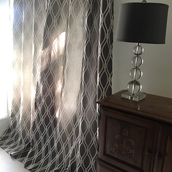 Urban Barn Grey Geometric Pattern Drapes - Grommet Style - 2 Panels = 1 Pair - Picture 2 of 3